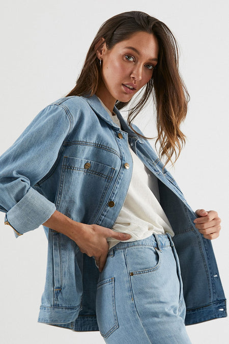 Afends US. Hemp Is For The People Lifestyle Shot 2