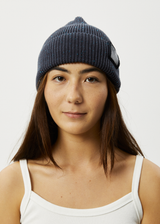 AFENDS Unisex Solace - Unisex Knit Beanie - Charcoal - Afends unisex solace   unisex knit beanie   charcoal 