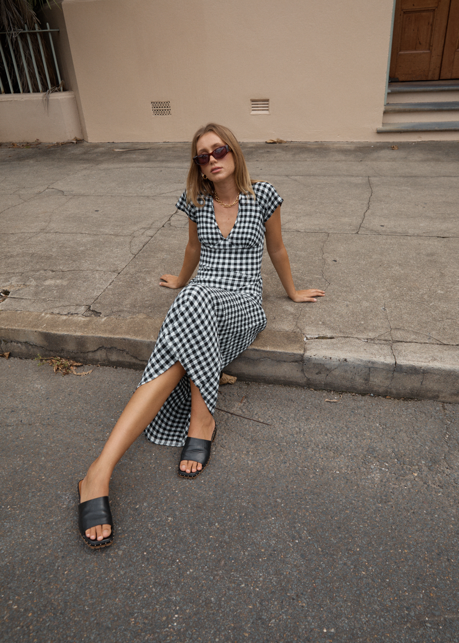 AFENDS Womens Rowan - Seersucker Check Maxi Dress - Black / White