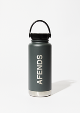 AFENDS Unisex Pargo x Afends - 950mL Insulated Water Bottle - BBQ Charcoal - Afends unisex pargo x afends   950ml insulated water bottle   bbq charcoal pargo02 mut os